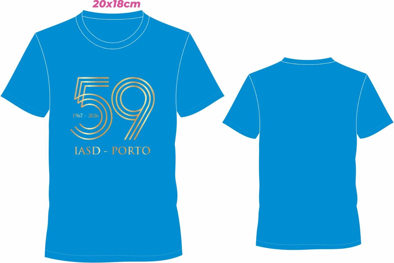 Modelo da camiseta azul-turquesa da IASD Porto, frente e costas